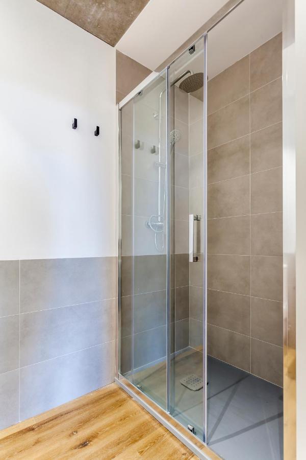 Puerto Beach Suites Валенсия Экстерьер фото