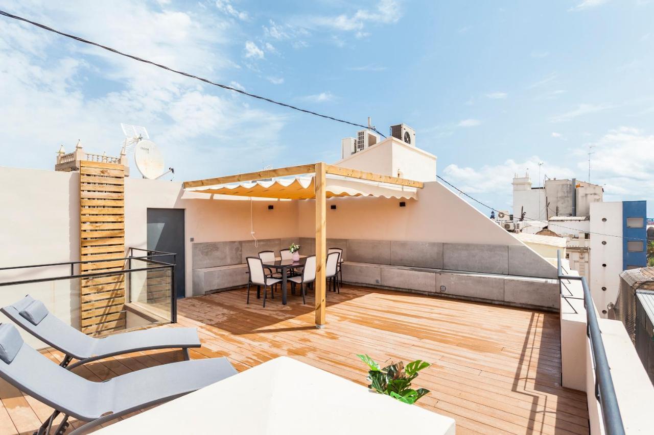 Puerto Beach Suites Валенсия Экстерьер фото