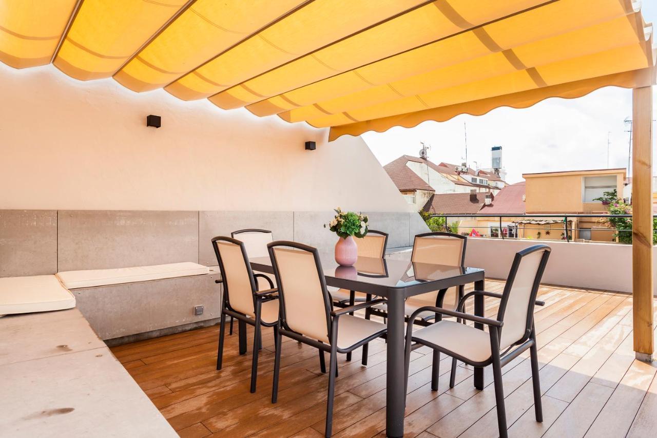 Puerto Beach Suites Валенсия Экстерьер фото